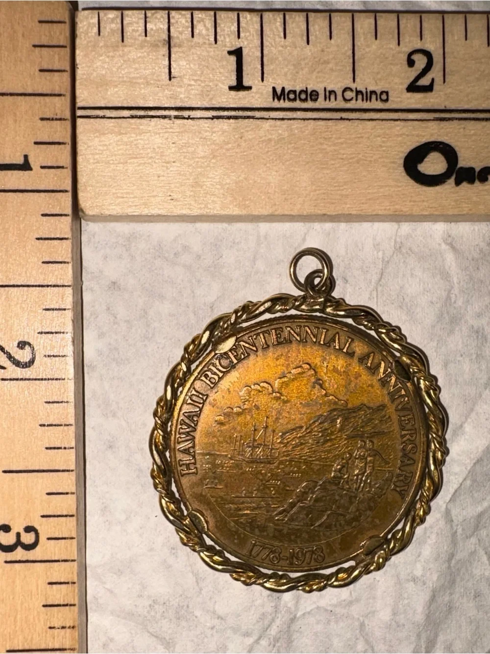 Gold Hawaiian Islands Collector Medallion Pendant - Captain Cook